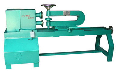 中山市豐豪機械廠 專業(yè)供應旋壓機、剪圓機及燈具旋壓設備